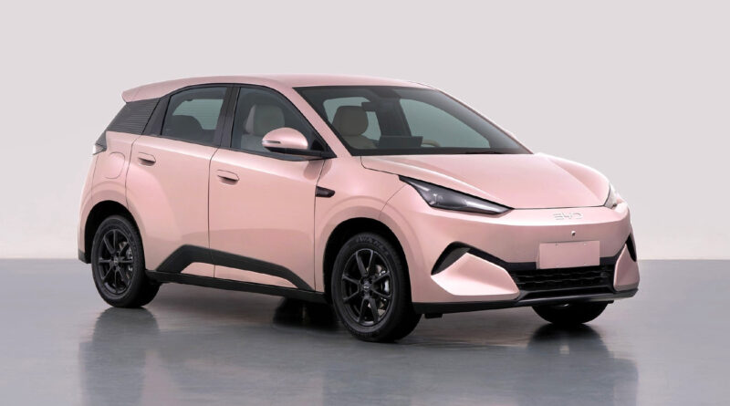 BYD Seagull сменил поколение: хэтчбек вырос и стал мощнее