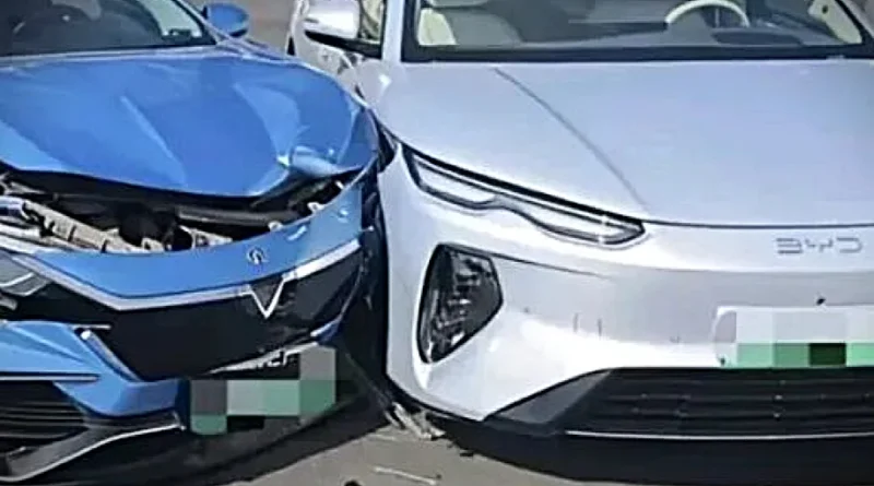 BYD Seal 08 в первой аварии: новый седан показал незначительные повреждения